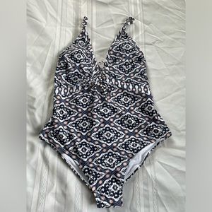 Jessica Simpson one piece blue white pink swimsuit
